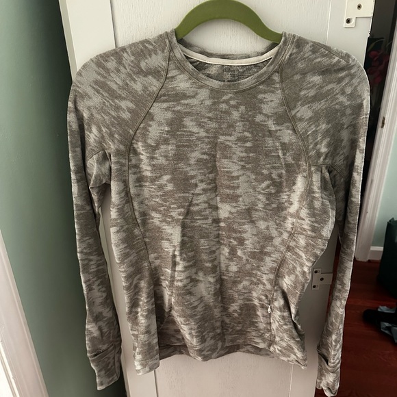 Warm lululemon long sleeve - Picture 1 of 3